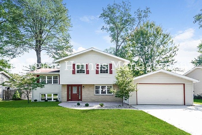 1st image of 199 Beachwood Ave
