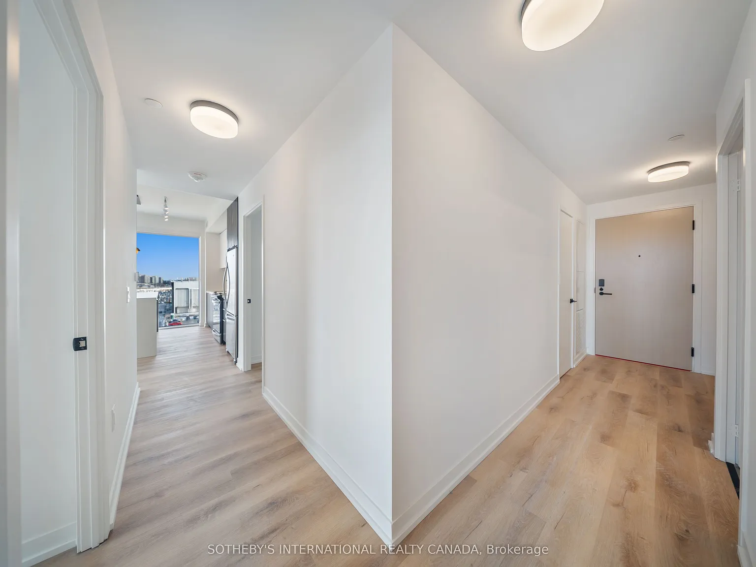 3 bed, $3,805 — Photo 4