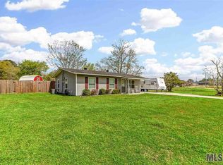 3308 Meadowood Dr, Slaughter, LA 70777