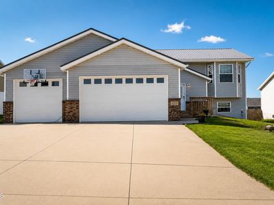 6515 Edgerly Ln, Bismarck, ND, 58504