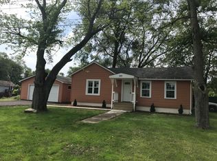 561 Melrose Ave, Aurora, IL 60505