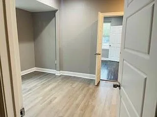 4847 Longfellow Dr — Photo 11