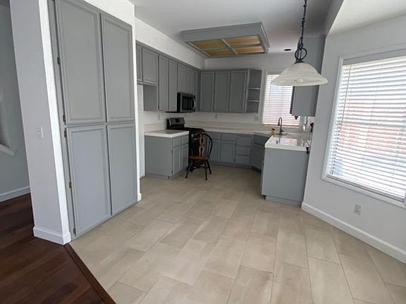 4th image of 1769 Autumn Meadow Dr