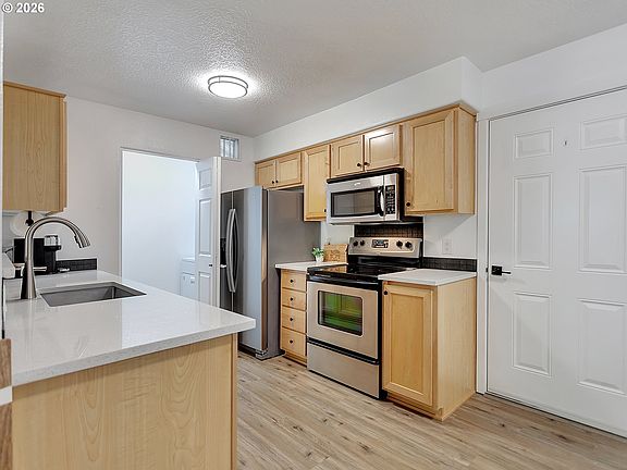 4th image of 770 NW 185th Ave #105