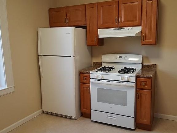 3rd image of 45 Watson Ave APT 1F