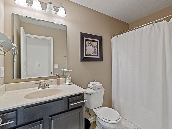 2nd image of 2307 Blossom Ct
