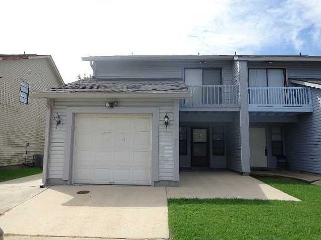 1st image of 2722 Mount Laurel Dr