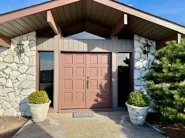 1st image of 5111 Naches Heights Rd