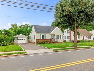 61 Dosoris Lane, Glen Cove, NY, 11542