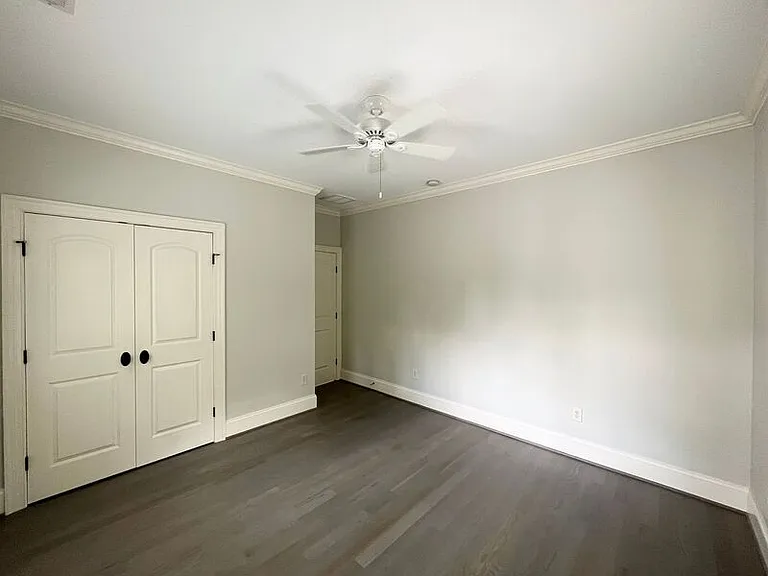 535 Guilford Cir — Photo 36