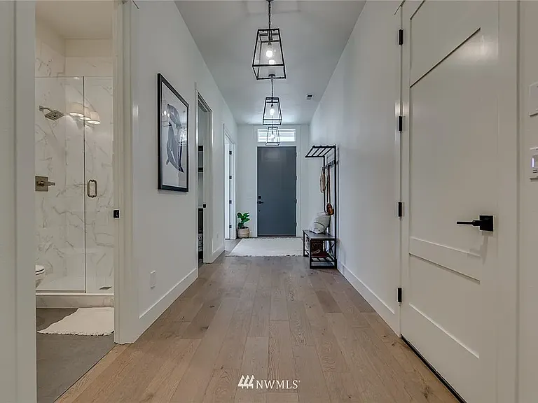 636 W U St — Photo 11