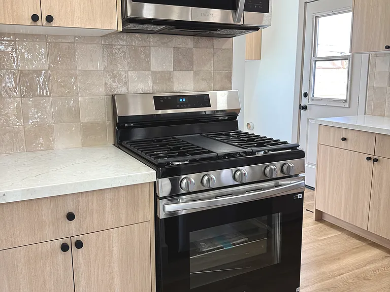2510 Termino Ave #B — Photo 13