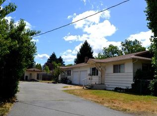 1207 SW Lee Ln, Grants Pass, OR 97526