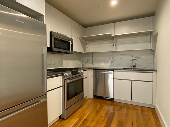 2nd image of 595 Baltic St #C1