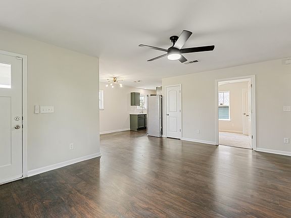 4th image of 3136 Lauren Evelyn Way