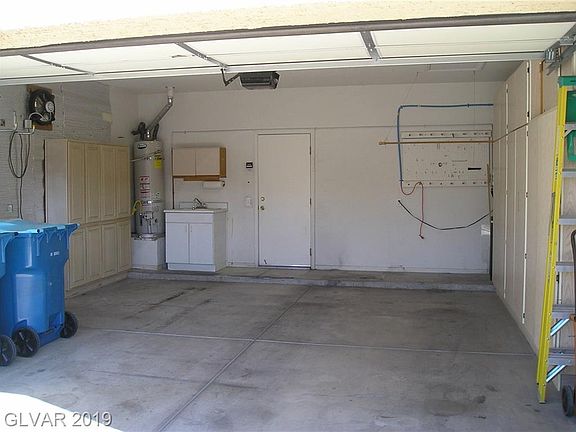 5th image of 316 Vista Glen St