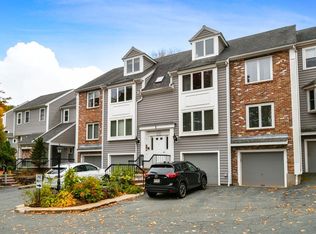 84 Walpole St APT 1E, Canton, MA 02021