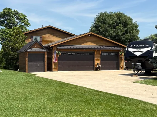 7084 Krohn Rd, Winneconne, WI 54986