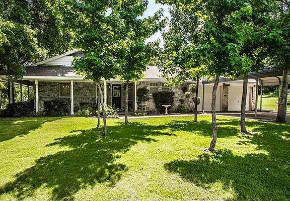 2nd image of 7860 Windy Hill Ln