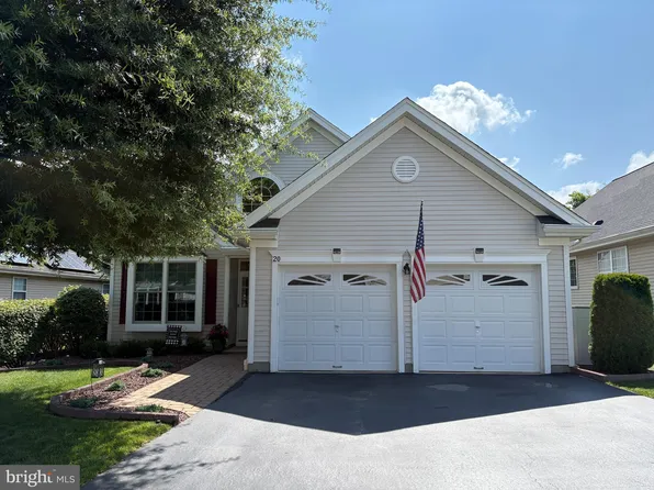 20 Honey Flower Dr, Trenton, NJ 08620