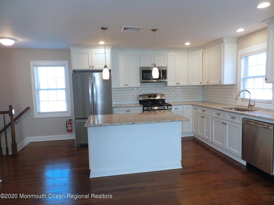 1st image of 759 Broad St Floor 2