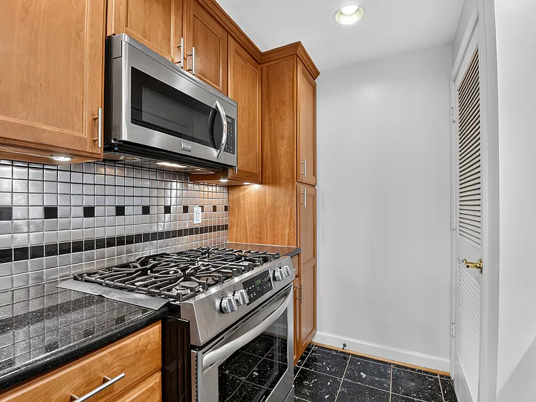 901 N Monroe St #314 — Photo 4