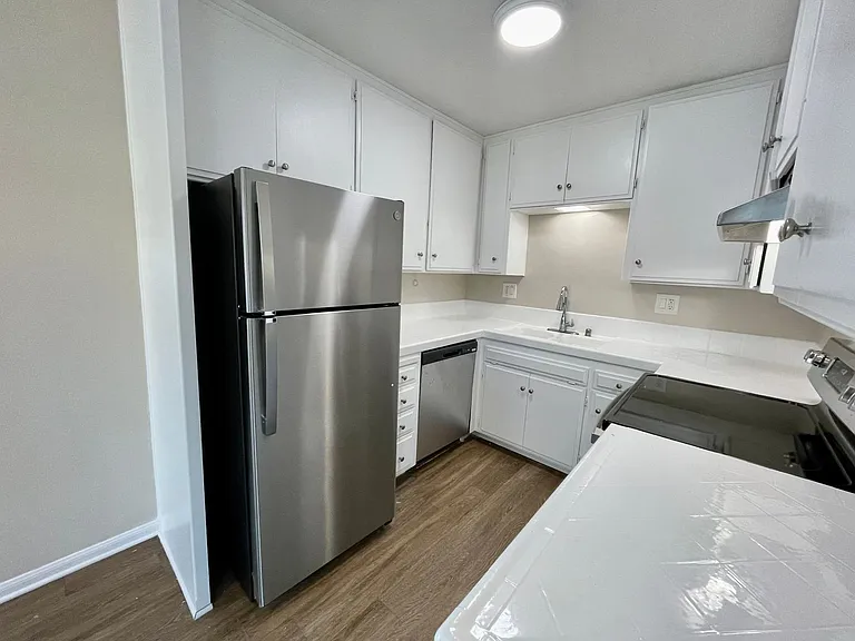 4485 Kansas St — Photo 7