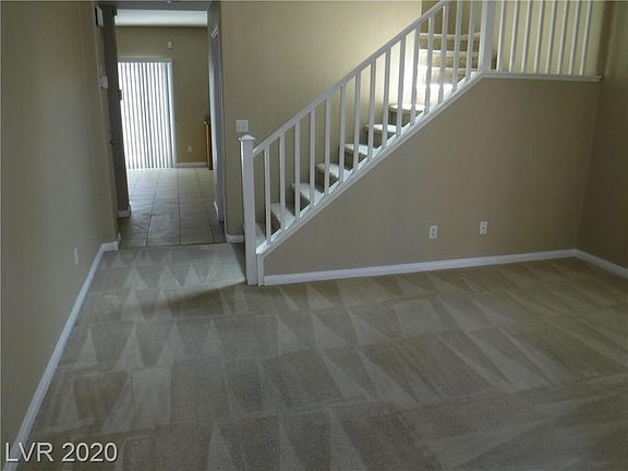 4th image of 4044 Meadow Foxtail Dr