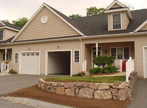 1st image of 43 Grey Wolf Dr
