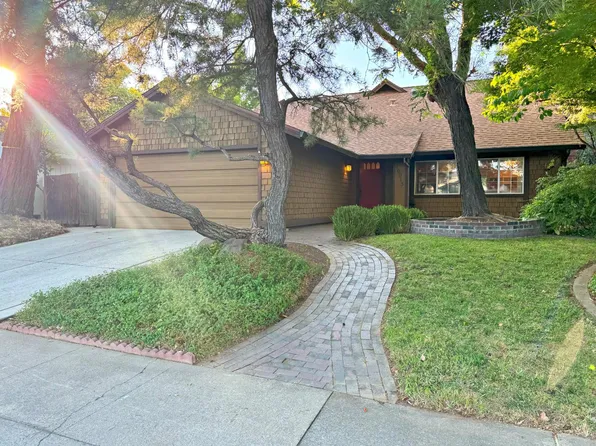 10013 Cordova Glen Ct, Sacramento, CA 95827