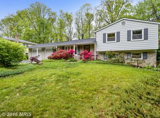 7716 Dew Wood Dr, Derwood, MD 20855