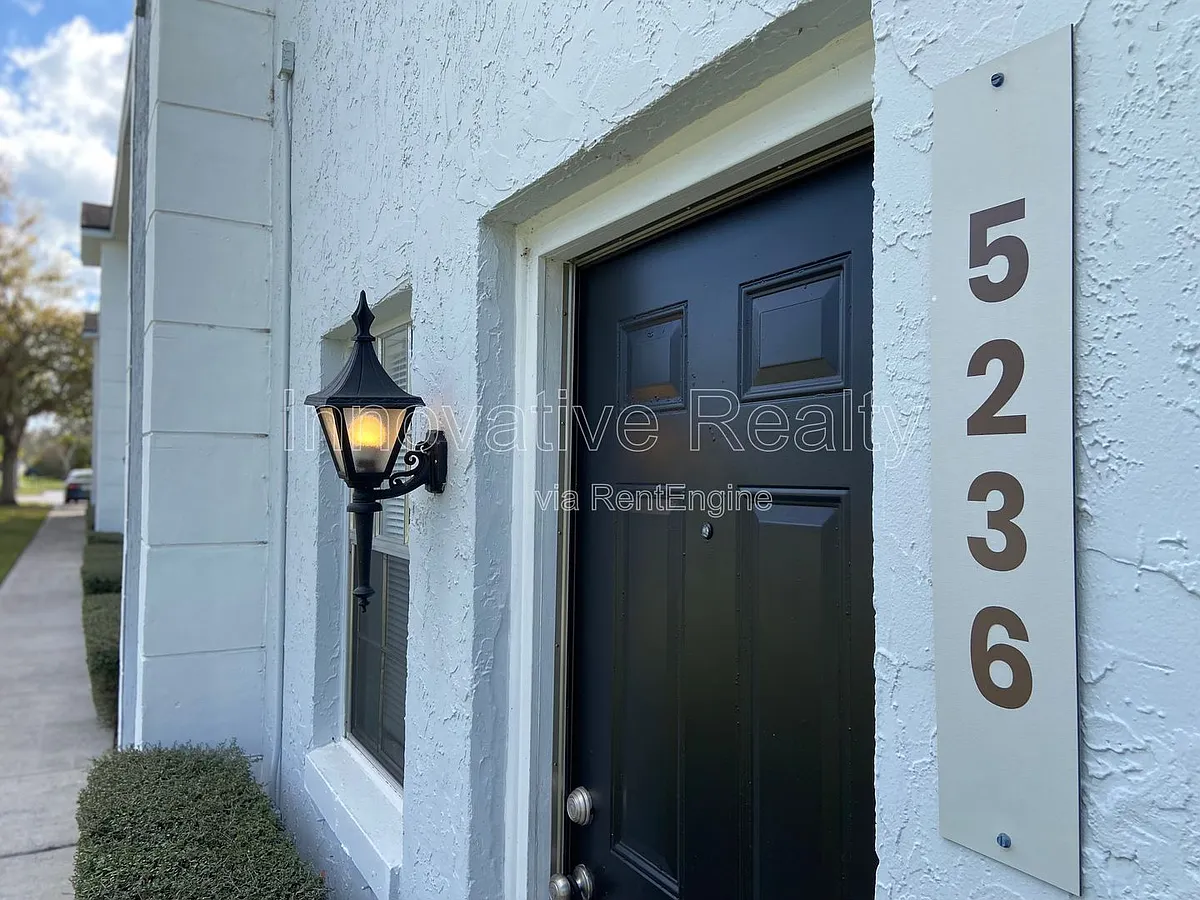 Building Photo - 5236 Davisson Ave