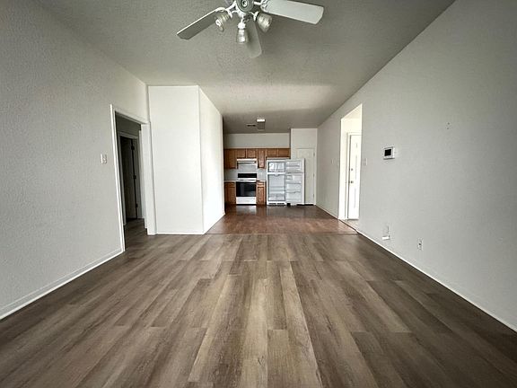 2nd image of 3202 Toledo Dr #A