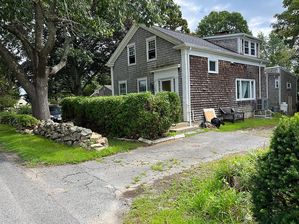 328 Gulf Rd