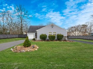 720 Old Medford Ave, Medford, NY 11763