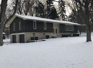 4745 Boncrest Dr W, Williamsville, NY 14221