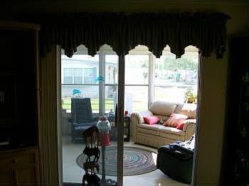 3rd image of 1092 Swan Ln