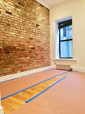 Rented by Compass | media 28