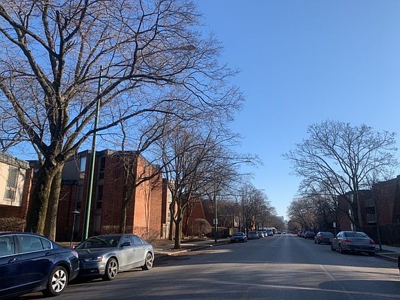 4th image of 2036 N Larrabee St #1066
