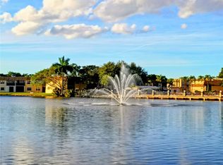 151 Berkley Rd APT 308, Hollywood, FL 33024