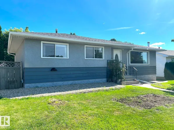 15003 81st St NW, Edmonton, AB T5C 1P4