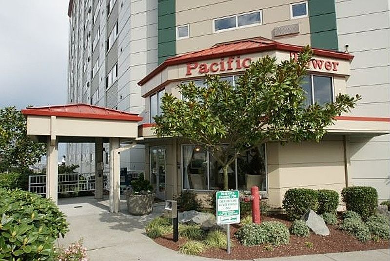 1st image of 3201 Pacific Ave Unit 306