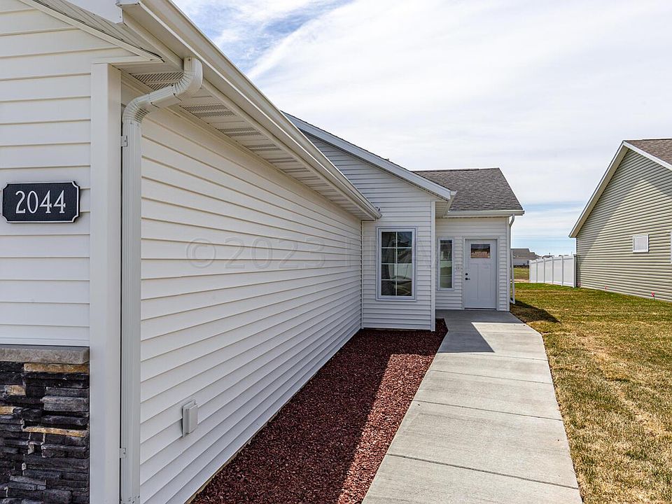 2044 62nd Ave S, Fargo, ND 58104 MLS 23568 Zillow