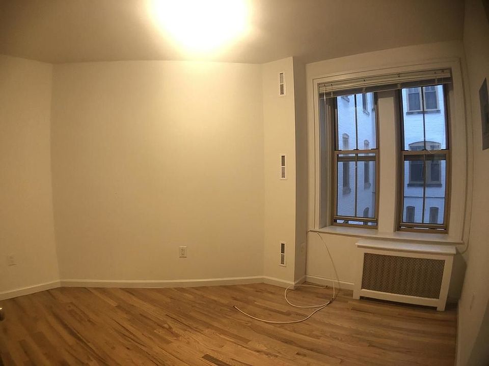 1st image of 409 E 64th St APT 1D