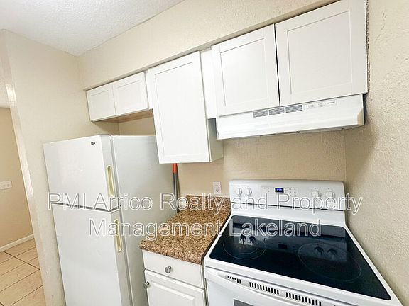 5th image of 3214 Crystal Hills Loop S