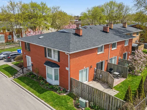 55 Arbour Glen Cres, London, ON N5Y 1Z9