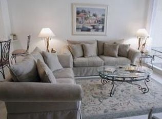 460 Launch Cir APT 302, Naples, FL 34108