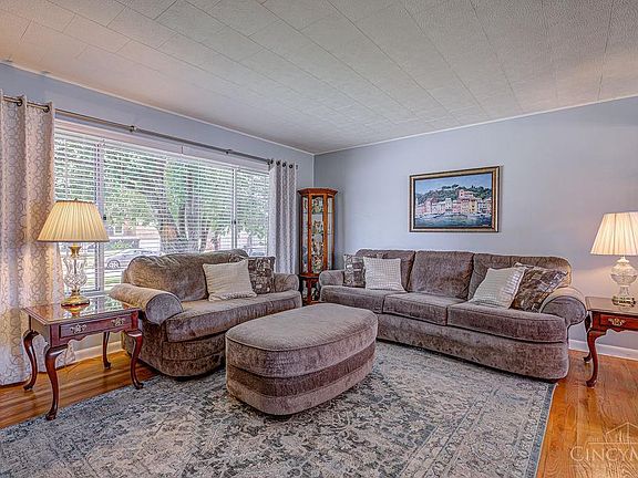 5th image of 5592 Childs Ave
