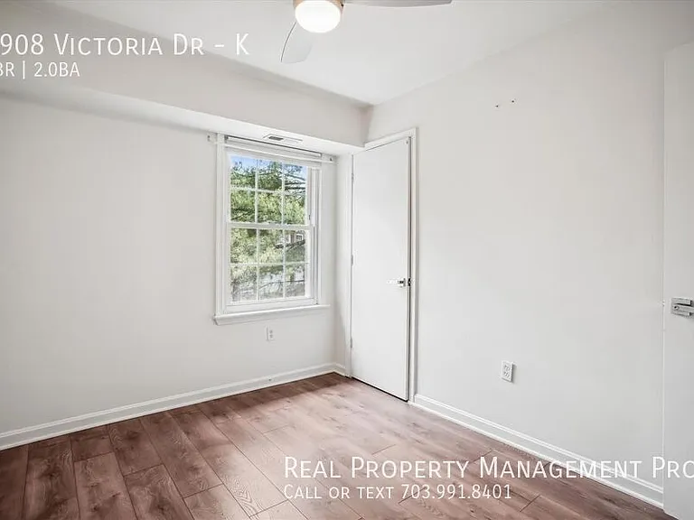 6908 Victoria Dr #K — Photo 19