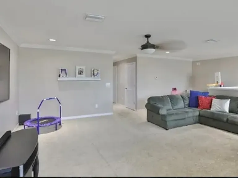 10452 Whittington Ct — Photo 13